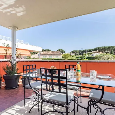 Daire Les Patios-7 By Interhome *